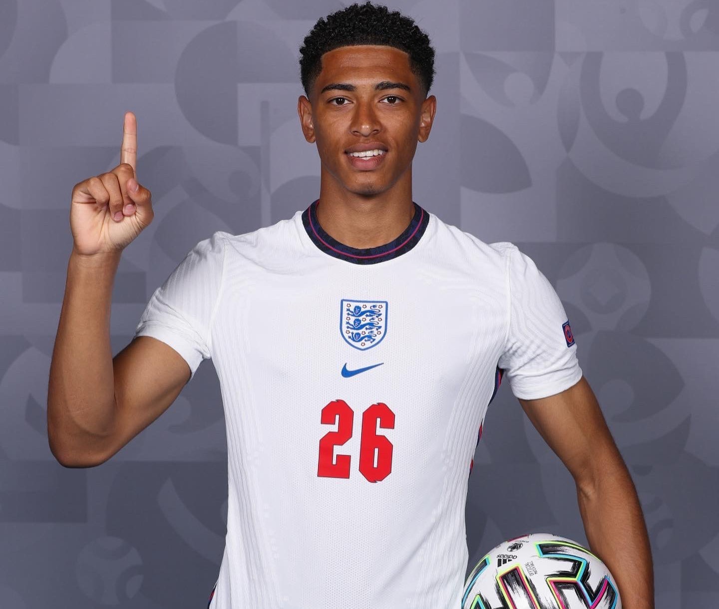 本赛季皇马状态下滑，马卡：一些球员似乎不适应阿隆索的方法（皇马本季表现下滑，马卡报：部分球员难适应阿隆索的执教思路）