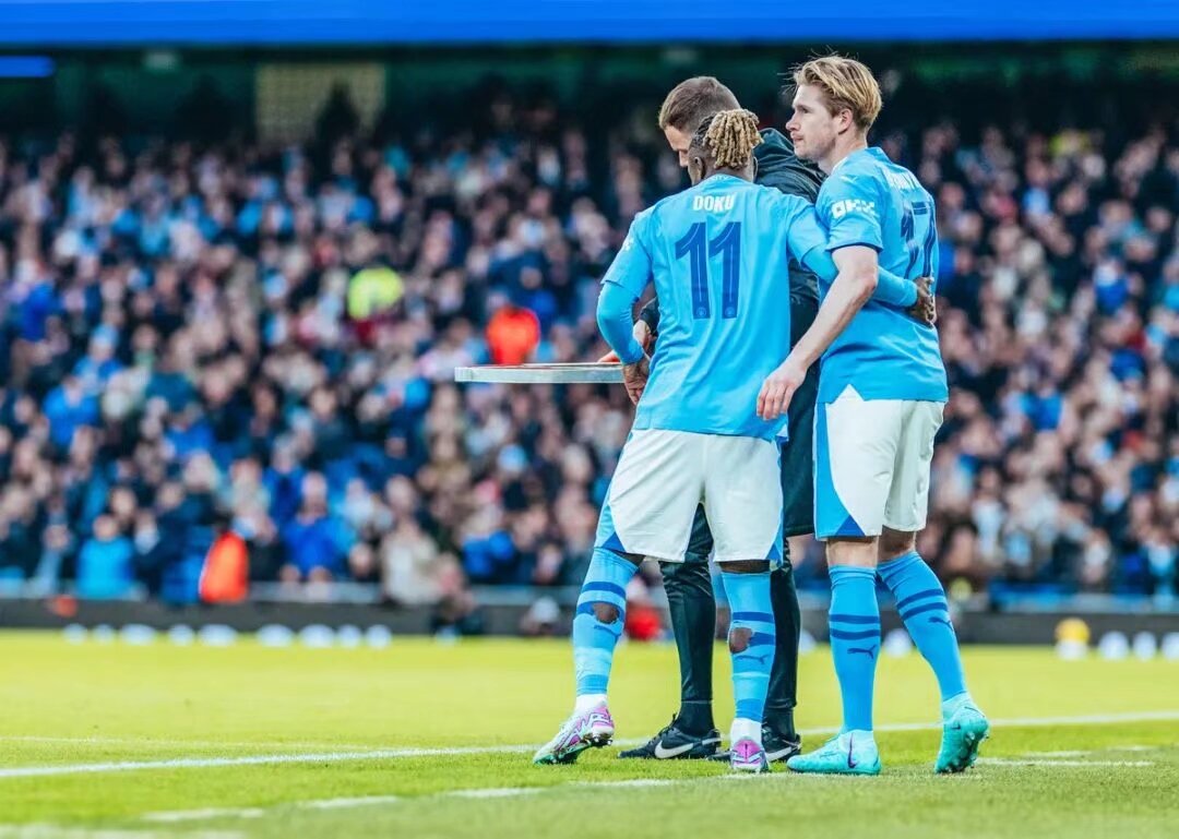 杨晨对话施拉普纳：中国球员不该只为钱踢球，留洋从乙级开始（杨晨与施拉普纳对谈：中国球员别只为钱踢球，留洋应从乙级起步）