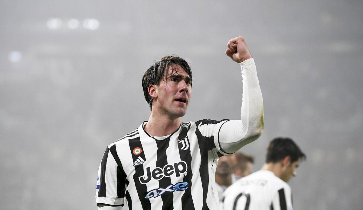 亚泰0比4国安-赛后复盘（国安4-0完胜亚泰：赛后复盘）