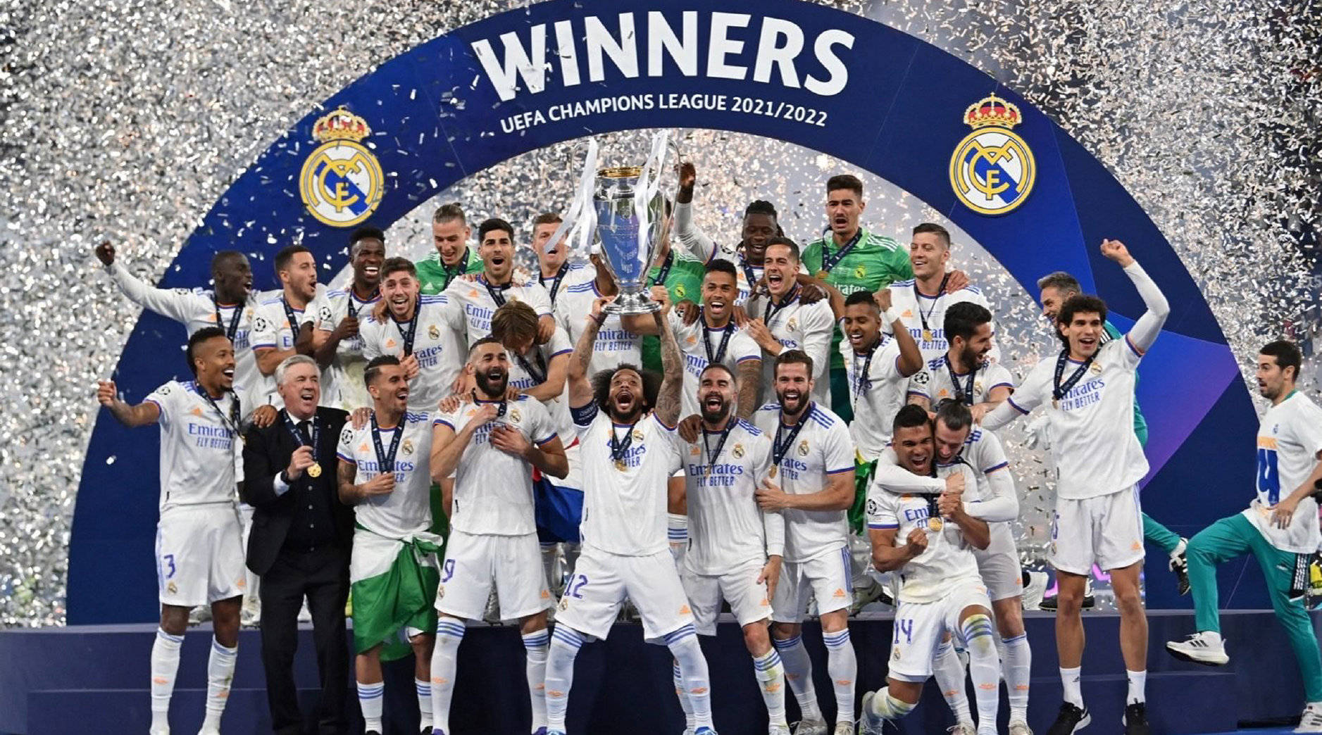 孤立无援？伊萨克上半场仅触球11次传球4次，没有射门（伊萨克上半场受限：仅11次触球、4次传球，零射门）