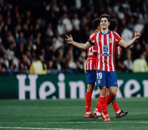 莱切2-1都灵，班达、拉萨纳-库利巴利建功（班达、拉萨纳-库利巴利破门，莱切2-1力克都灵）